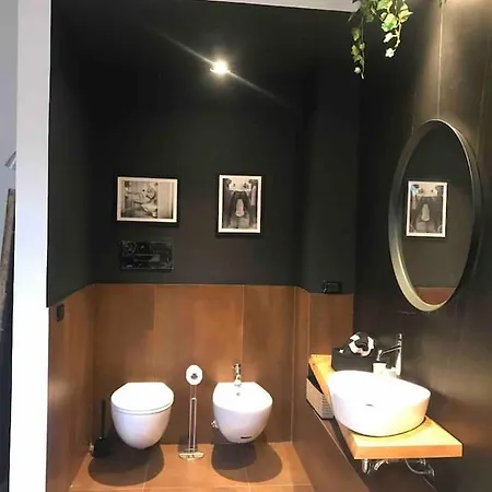 Oli-oli House Center, Two Adjacent House X11 People,double Kitchen, Courtyard, * Catania