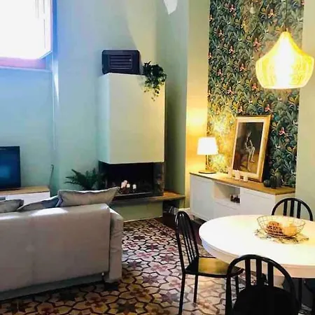 Nyaraló Oli-oli House Center, Two Adjacent House X11 People,double Kitchen, Courtyard, Catania